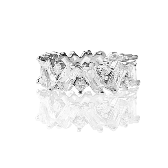 Azria Ring - Picture 1 of 3